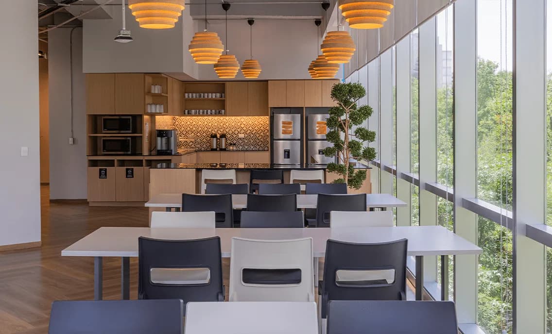 Flexo Del Valle flexible office on Insurgentes Sur, Mexico City